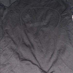 Lululemon workout top